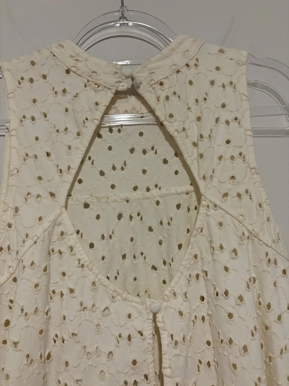 Free People Eyelet Keyhole Tank Top Ivory size Large - Picture 7 of 8